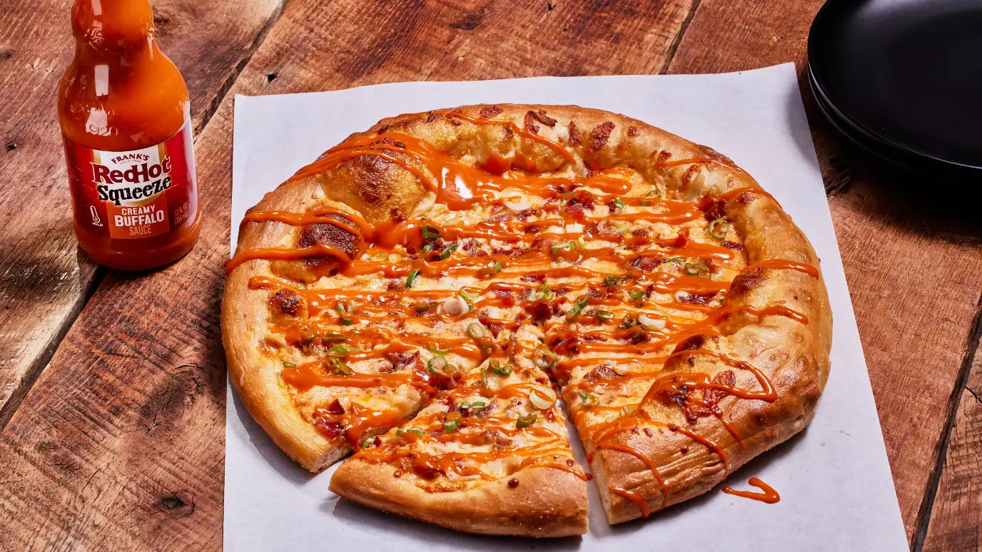 Pizza au poulet et bacon ranch